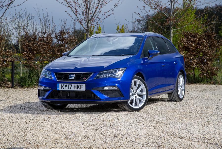  Seat Leon ST FR 2017 года  (UK) (фото 20 из 27)